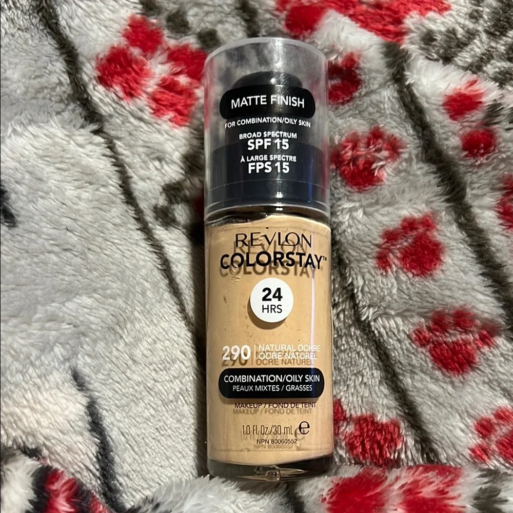 NWT Revlon Color Stay Foundation Long-Lasting Formula- 290 Natural Color